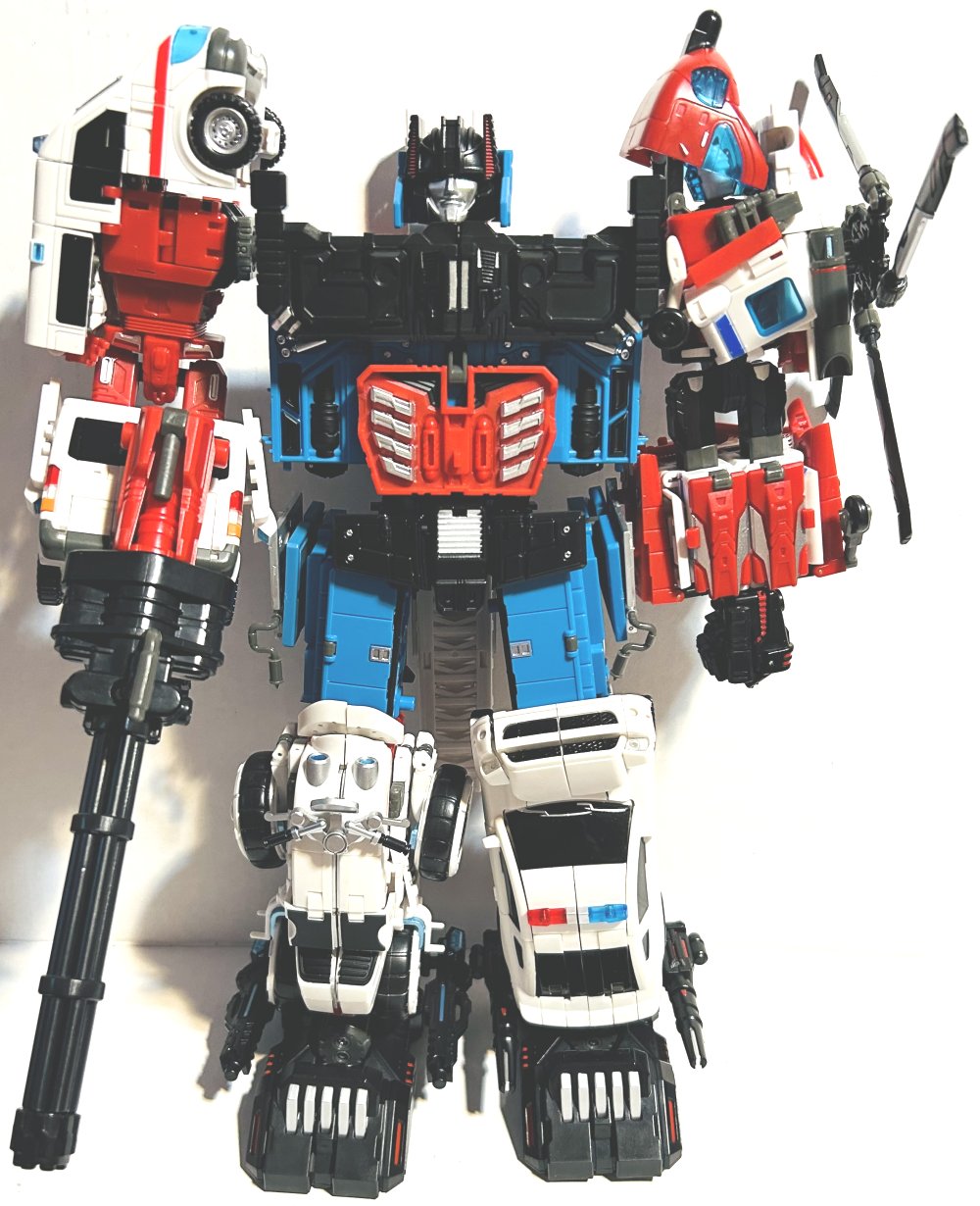 Blog #2780: Toy Review: TFC Toys Prometheus (Verti-Aid, Red Cross